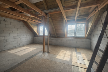 dům- podkroví - Prodej domu 180 m², České Budějovice
