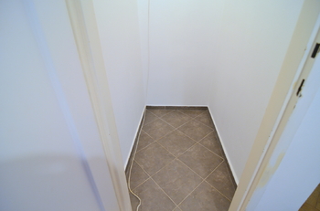 komora 1,3 m2  - Pronájem bytu 3+1 v osobním vlastnictví 78 m², Praha 8 - Libeň