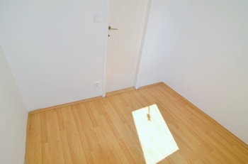 pracovna 4,8 m2 - Pronájem bytu 3+1 v osobním vlastnictví 78 m², Praha 8 - Libeň