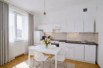 Pronájem bytu 3+1 v osobním vlastnictví 78 m², Praha 8 - Libeň
