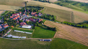 Prodej pozemku 5619 m², Milasín