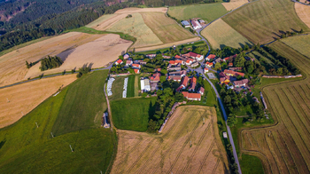 Prodej pozemku 5619 m², Milasín