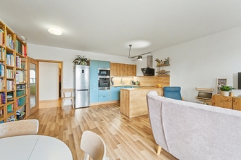 Prodej bytu 3+kk v osobním vlastnictví 96 m², Praha 10 - Uhříněves