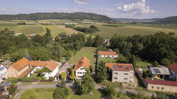 Prodej pozemku 1000 m², Vražné