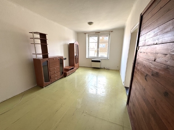 pokoj - Pronájem bytu 2+1 v osobním vlastnictví 57 m², Plzeň