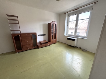pokoj - Pronájem bytu 2+1 v osobním vlastnictví 57 m², Plzeň