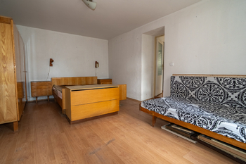 Prodej pozemku 4331 m², Úmyslovice