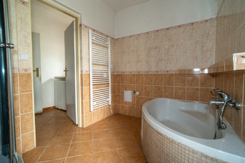 Prodej pozemku 4331 m², Úmyslovice