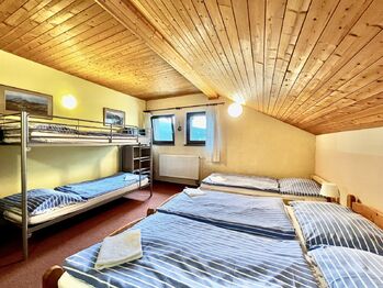 Prodej ubytovacího zařízení 400 m², Harrachov
