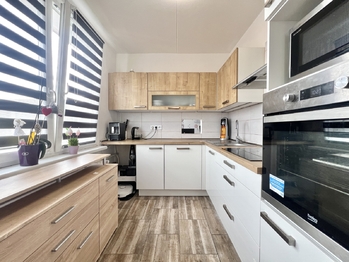 Prodej bytu 3+1 v osobním vlastnictví 75 m², Chomutov