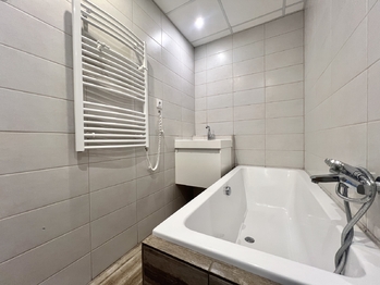 Prodej bytu 3+1 v osobním vlastnictví 66 m², Chomutov