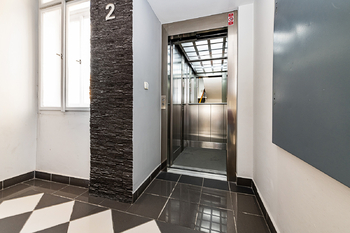 Prodej bytu 3+1 v osobním vlastnictví 110 m², Praha 2 - Nové Město