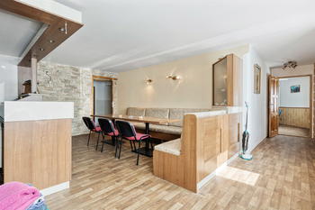 Prodej ubytovacího zařízení 371 m², Jesenný