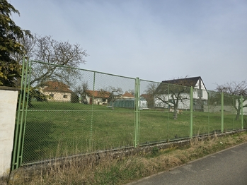 Prodej pozemku 715 m², Jirny