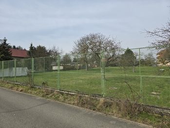 Prodej pozemku 715 m², Jirny