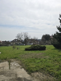 Prodej pozemku 715 m², Jirny