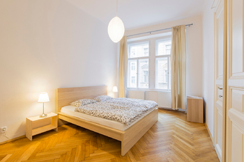 Pronájem bytu 3+1 v osobním vlastnictví 79 m², Praha 1 - Staré Město