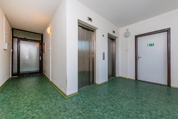 Prodej bytu 3+kk v osobním vlastnictví 62 m², Praha 4 - Modřany