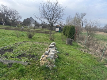 Prodej pozemku 379 m², Chropyně