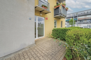 Prodej bytu 1+kk v osobním vlastnictví 50 m², Praha 9 - Vinoř