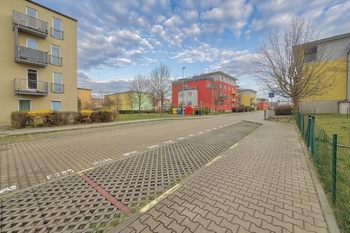 Prodej bytu 1+kk v osobním vlastnictví 50 m², Praha 9 - Vinoř