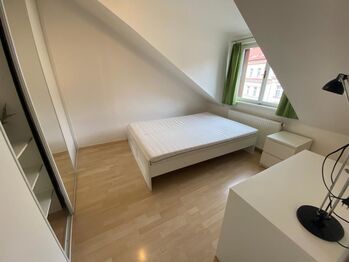 Pronájem bytu 3+1 v osobním vlastnictví 80 m², Praha 2 - Nové Město