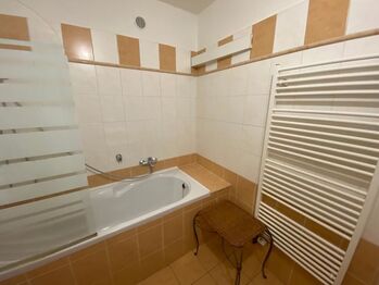 Pronájem bytu 3+1 v osobním vlastnictví 80 m², Praha 2 - Nové Město