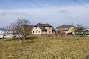 Prodej pozemku 6771 m², Valašské Meziříčí