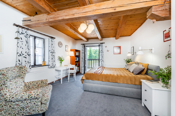Prodej domu 460 m², Přelíc