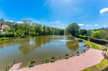 Prodej domu 460 m², Přelíc