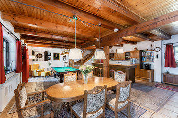 Prodej domu 460 m², Přelíc