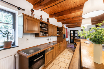 Prodej domu 460 m², Přelíc