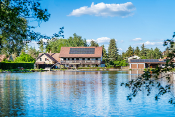 Prodej domu 460 m², Přelíc