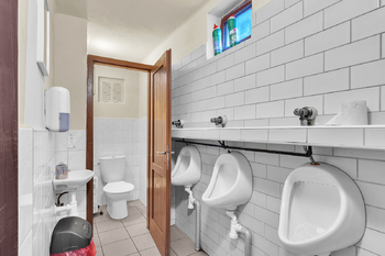 Pronájem restaurace 340 m², Hořice