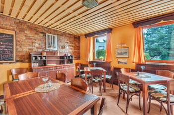 Pronájem restaurace 340 m², Hořice