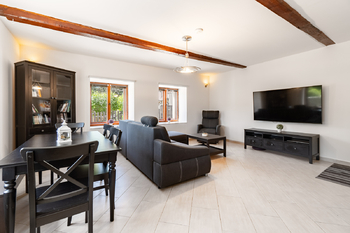 Obývací pokoj - Prodej domu 127 m², Mnichovo Hradiště