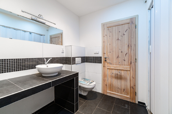 Koupelna - Prodej domu 127 m², Mnichovo Hradiště