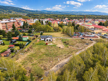 Prodej pozemku 989 m², Košťany