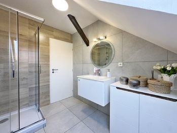 Prodej domu 100 m², Včelná