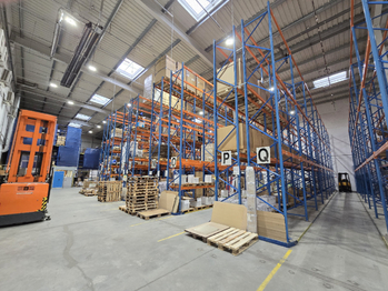 Pronájem skladovacích prostor 2900 m², Rudná