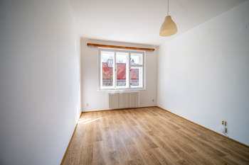 Pronájem bytu 1+kk v osobním vlastnictví 27 m², Praha 3 - Žižkov