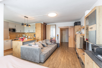 Prodej bytu 3+kk v osobním vlastnictví 77 m², Praha 9 - Prosek