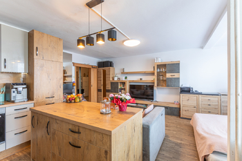 Prodej bytu 3+kk v osobním vlastnictví 77 m², Praha 9 - Prosek