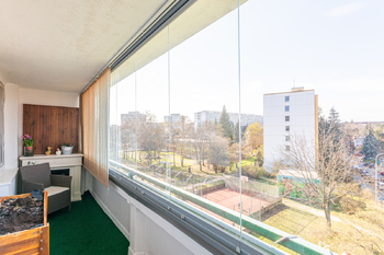 Prodej bytu 3+kk v osobním vlastnictví 77 m², Praha 9 - Prosek