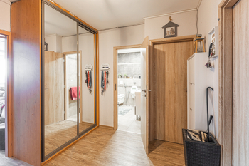 Prodej bytu 3+kk v osobním vlastnictví 77 m², Praha 9 - Prosek