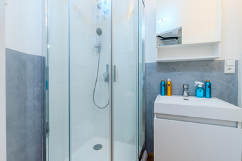 Suterén- koupelna - Prodej bytu 3+kk v osobním vlastnictví 88 m², Praha 1 - Nové Město