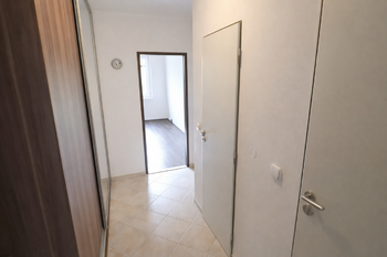 Pronájem bytu 2+kk v osobním vlastnictví 45 m², Praha 8 - Kobylisy