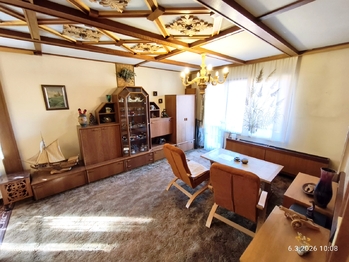 obývací místnost - Prodej domu 200 m², Jeseník