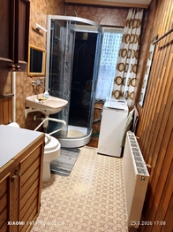 koupelna s toaletou - Prodej domu 200 m², Jeseník