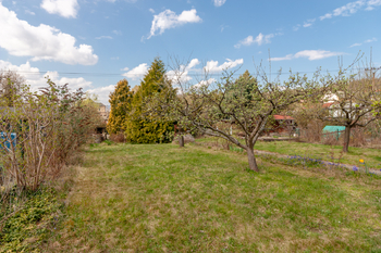 Prodej pozemku 522 m², Lom